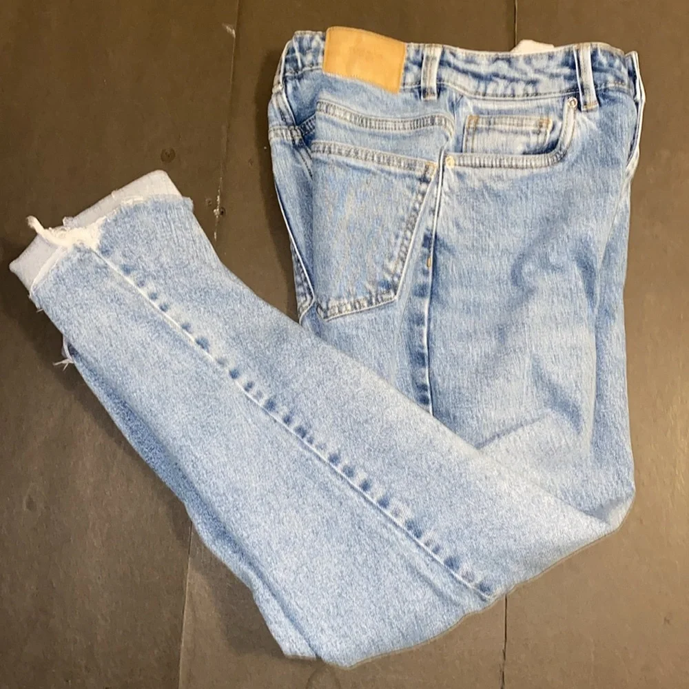 Vero Moda Denim 25/32 High Rise Crop Ankle Washout Distress Jeans - Picture 4 of 14